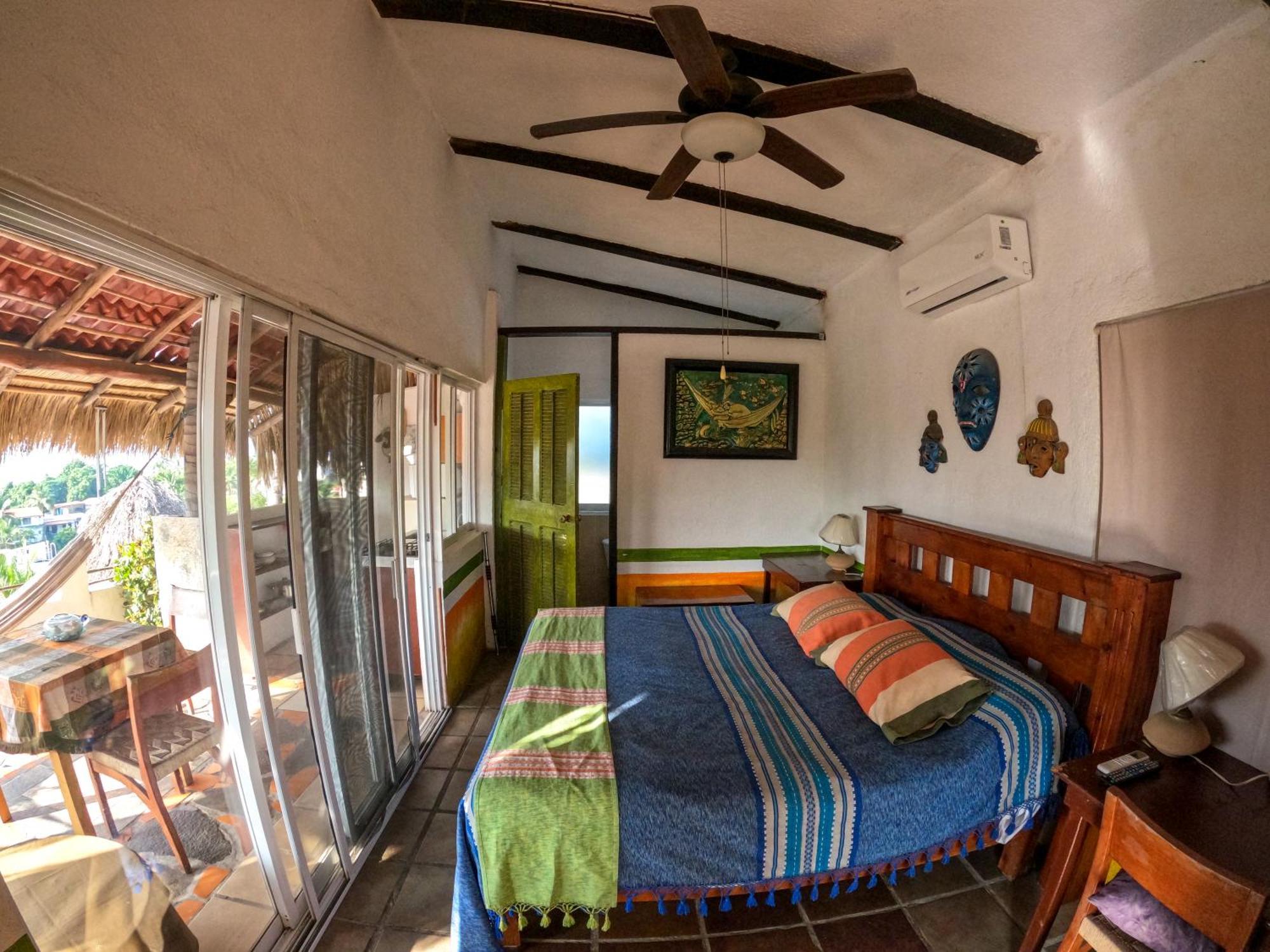 Bed and Breakfast Casa Artista Мансанильо Экстерьер фото